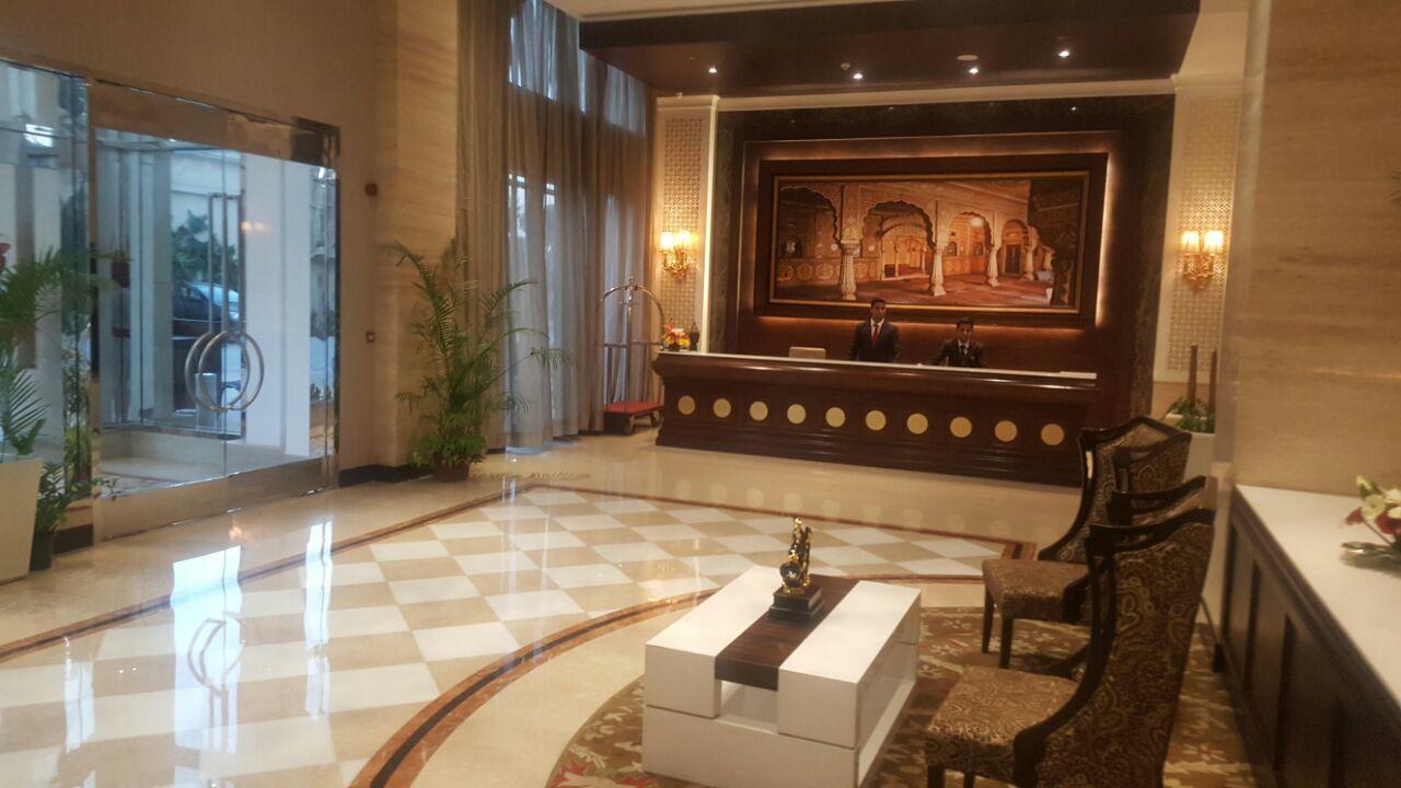 Golden Galaxy Hotels & Resorts Faridabad Exterior foto